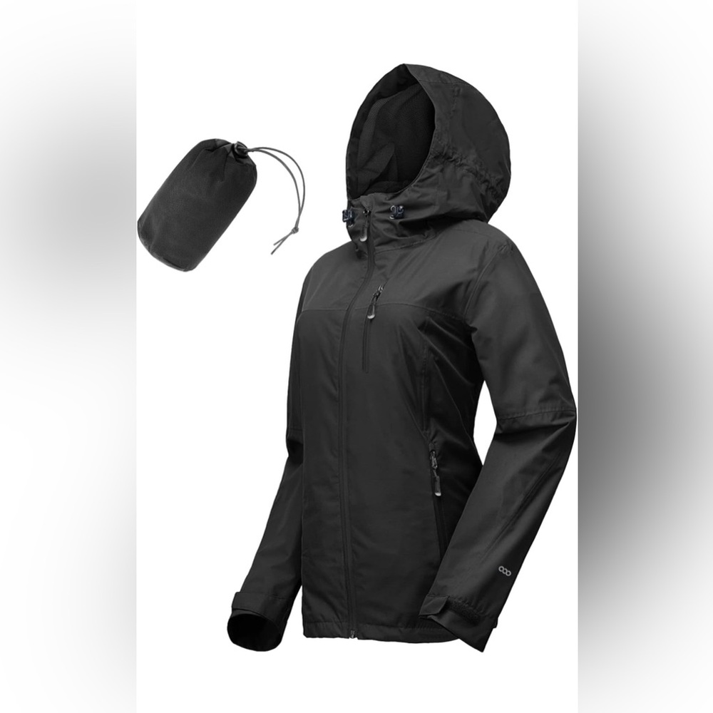 33,000 ft
Women’s packable lightweight waterproof rain jacket